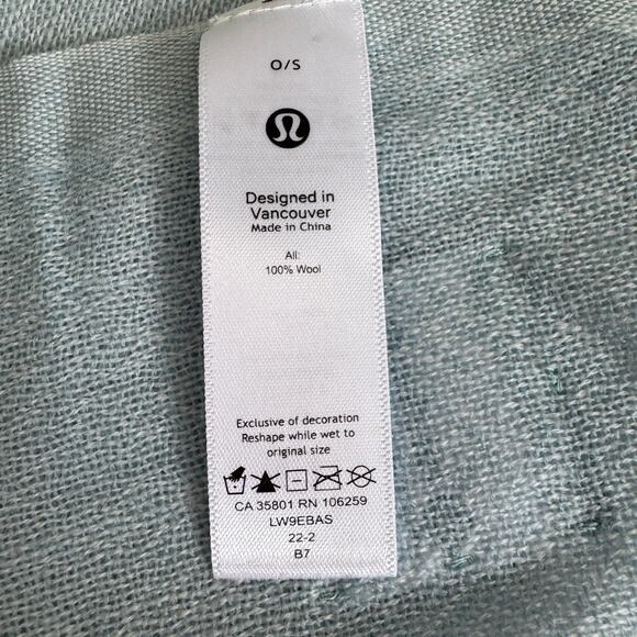 Lululemon Long Rectangle Scarf Lightweight Wool Blue Ombre - Picture 6 of 6